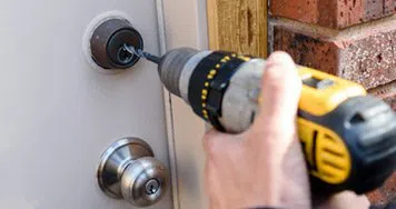 Security Locksmith Services Las Vegas, NV 702-781-7226 Security Locksmith Services Las Vegas, NV 702-781-7226 - 13-Key-Broke-In-Lock